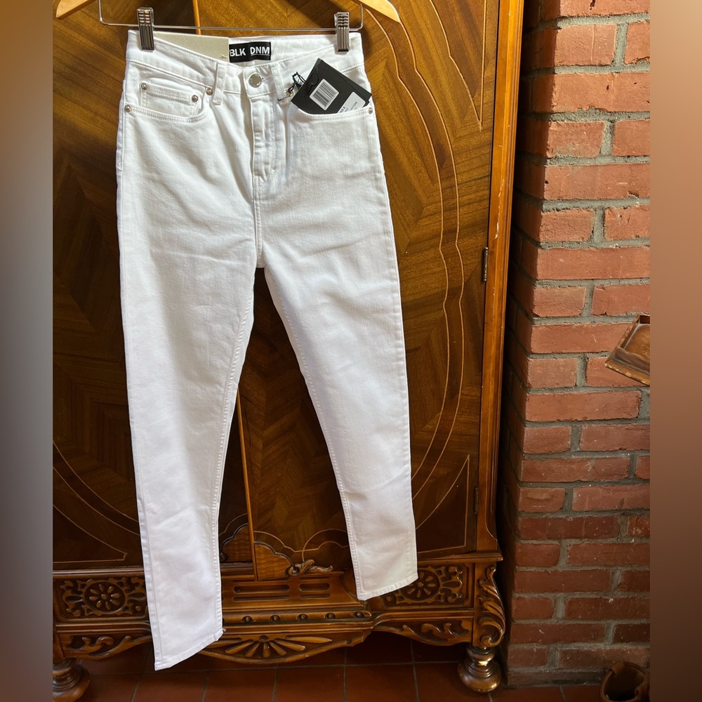 NWT BLK DNM Women's High Rise Jeans, Laurence White, 27x32 high waisted denim
